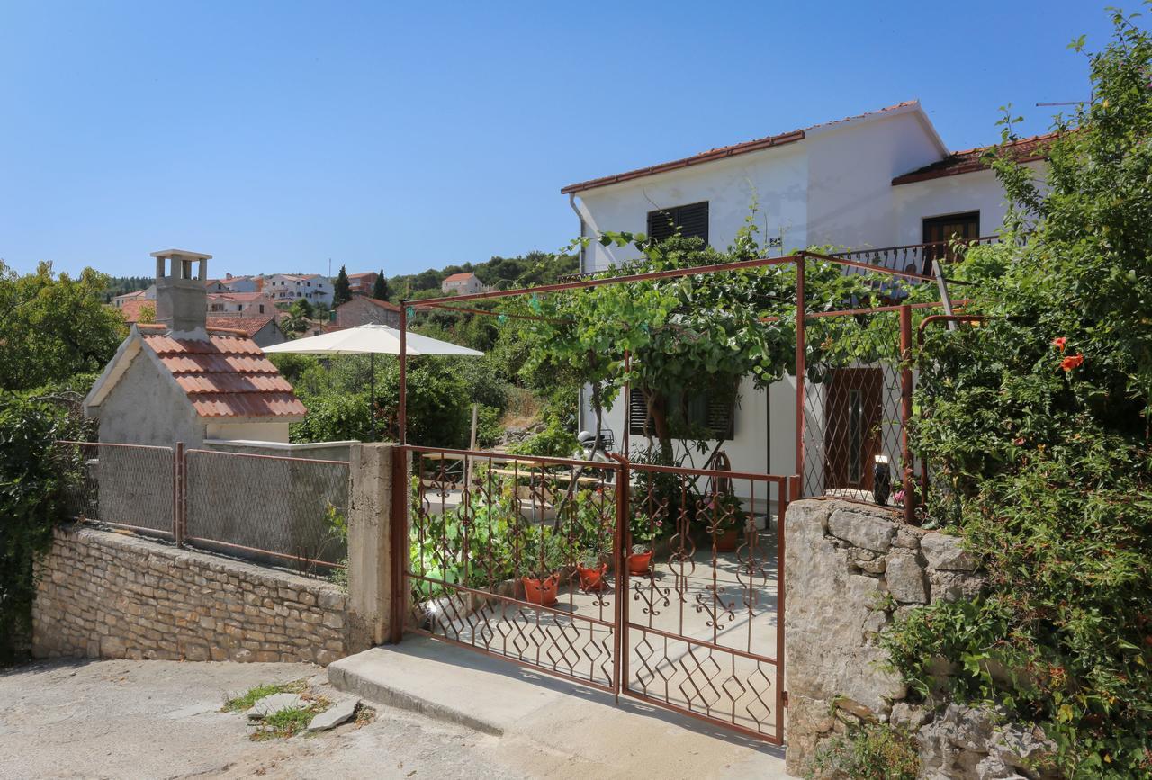 Apartment Vitaic Supetar Zewnętrze zdjęcie