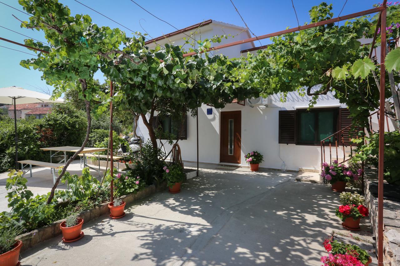 Apartment Vitaic Supetar Zewnętrze zdjęcie